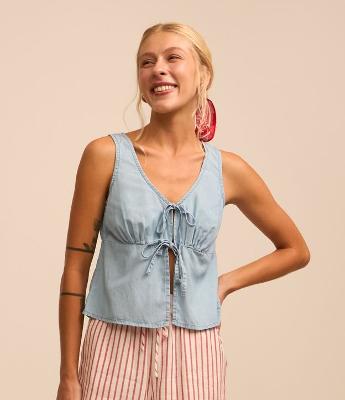 Blusa em Jeans com Recorte e Lacinhos