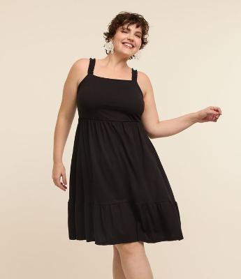 Vestido Curto em Algodão e Decote Quadrado Curve & Plus Size
