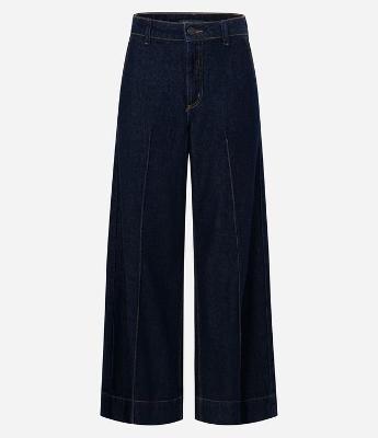 Calça Pantalona em Jeans com Friso Frontal