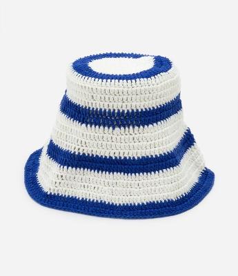 Chapéu Bucket Listrado em Tricô com Efeito Crochê