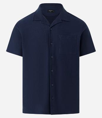 Camisa em Piquet com Textura e Bolso Frontal