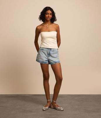 Short Slim em Jeans com Ondinhas de Brilhos