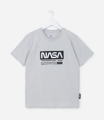 Camiseta Infantil com Estampa em Auto Relevo Holográfico NASA - Tam 5 a 14 Anos