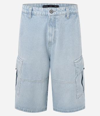 Bermuda Skater em Jeans com Bolsos Cargo