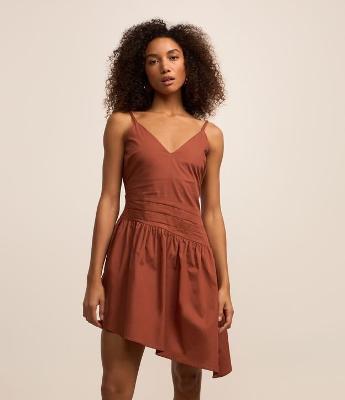 Vestido Curto de Alça em Tricoline com Barra Assimétrica