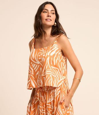 Blusa Sem Manga Viscolinho com Decote Quadrado e Botões