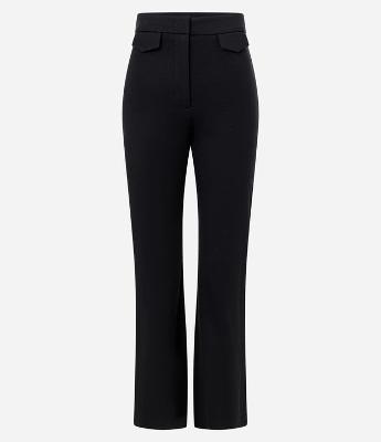 Calça Flare em Ponto Roma com Bolsinhos de Lapela