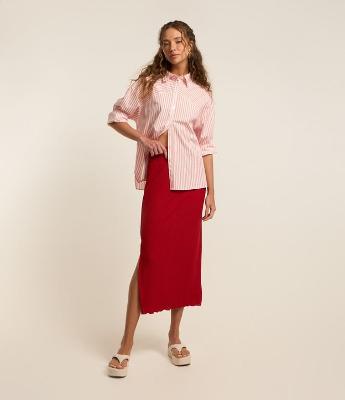Saia Midi Texturizado com Fenda Lateral