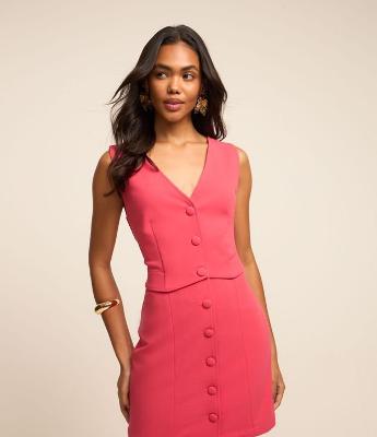 Vestido Curto em Crepe Decote V e Recorte na Cintura