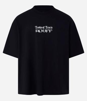 Camiseta Oversized em Malhão com Estampa Tasha e Tracie