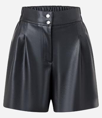 Short em PU com Pregas Frontais e Dois Botões
