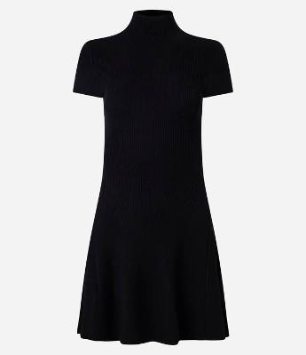 Vestido Curto em Tricô com Golinha