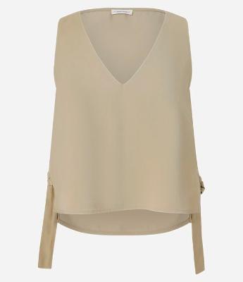 Blusa em Viscose com Alça Larga e Detalhe de Fivela na Lateral