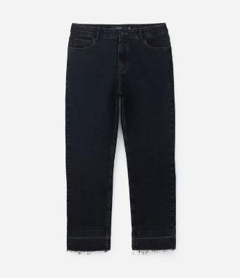 Calça Reta Cintura Média Jeans Elastano Curve & Plus Size