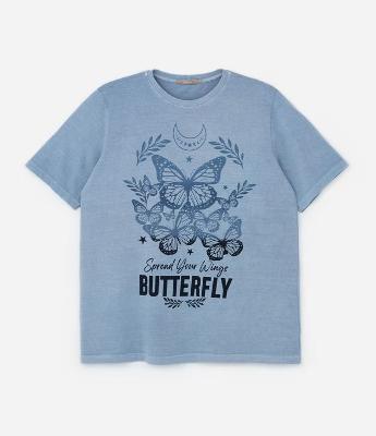 Camiseta Estonada com Estampa Borboleta Curve & Plus Size