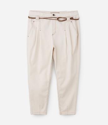 Calça Cenoura Sarja com Bolso Faca e Cinto Curve & Plus Size