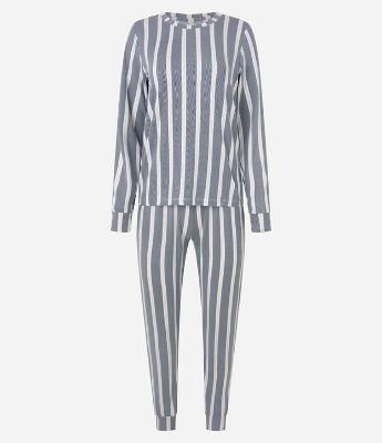 Pijama Longo Listrado com Toque Suave