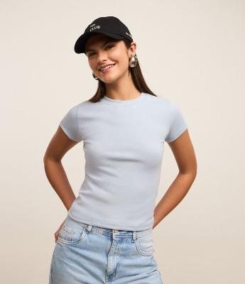 Blusa Básica Justinha e Alongada em Ribana