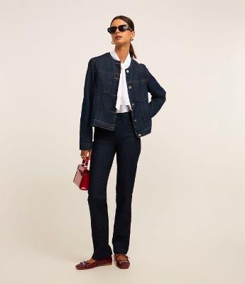 Calça Reta em Jeans com Fivela Lateral