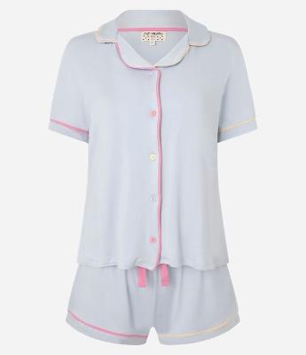 Pijama Short Doll Americano Curto com Detalhes Coloridos