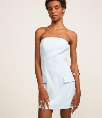 Vestido Curto em Crepe sem Alças com Lapelas Frontais