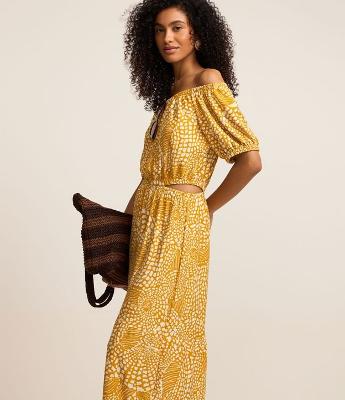 Vestido Midi de Viscose Ombro a Ombro com Mordidinha na Lateral