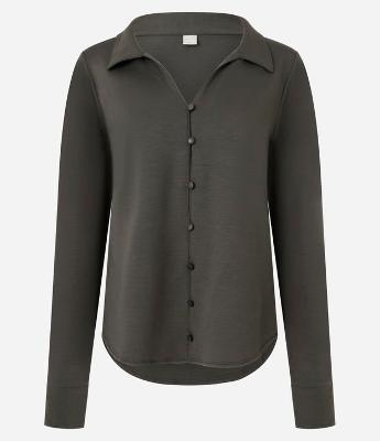 Camisa em Viscose com Abotoamento Frontal