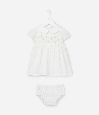 Vestido Infantil Texturizado com Bordado de Florzinhas - Tam 0 a 18 meses