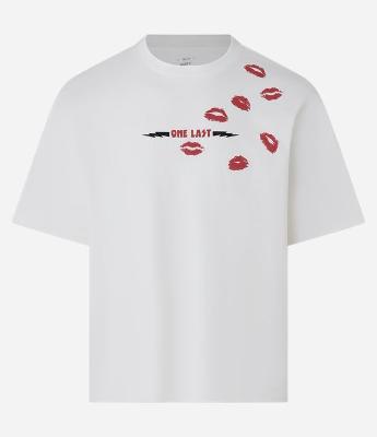 Camiseta Boxy em Malhão com Estampa Kiss
