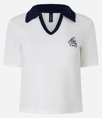 Blusa Polo Texturizada com Bordado em Lettering