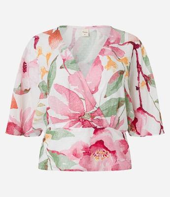 Blusa Comfy em Viscose com Estampa Floral Aquarelada