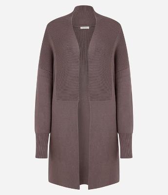 Cardigan em Tricô com Cava Deslocado