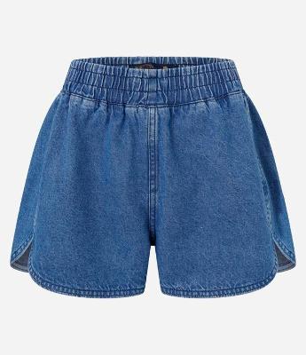 Short Runner em Jeans com Cós Elástico e Fendinha