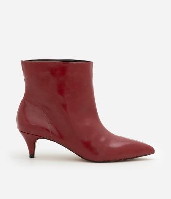 Bota Cano Baixo em PU com Bico e Salto Finos