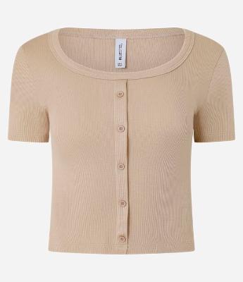 Blusa Cropped em Ribana com Decote Redondo e Botões