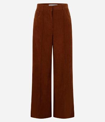 Calça Pantalona em Veludo Cotelê com Friso Frontal