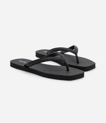 Chinelo com Tira Detalhada e Bico Quadrado Beira Rio