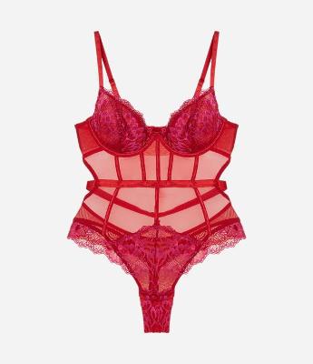 Body Lingerie em Renda com Decote Coração