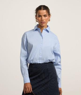 Camisa Cropped em Tricoline com Abotoamento Frontal