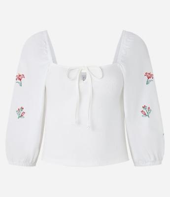 Blusa em Ribana com Lacinho no Busto e Bordado Floral