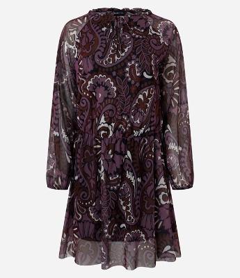 Vestido Curto em Tule com Estampa Paisley e Amarração