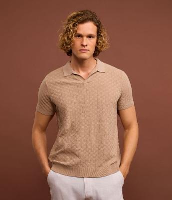 Camisa Regular com Gola Polo e Textura Trançada