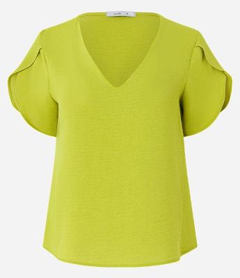 Blusa com Efeito Airflow e Manga Tulipa Transpassada