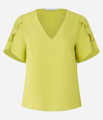 Blusa com Efeito Airflow e Manga Tulipa Transpassada
