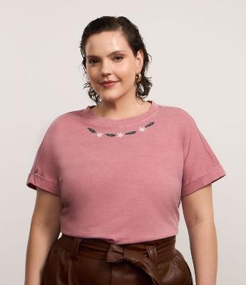 Camiseta em Algodão com Bordado Floral Curve & Plus Size