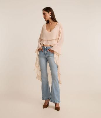 Blusa Bata em Chiffon Alongada com Babados