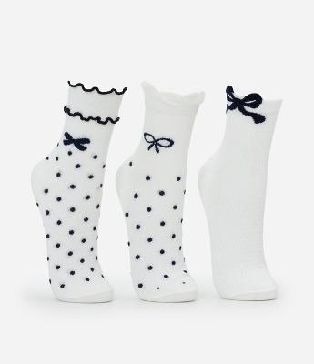Kit 03 Meias Cano Médio em Algodão com Estamoa de Laços e Frufru