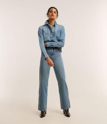 Calça Reta Comfort em Jeans com Cintura Alta