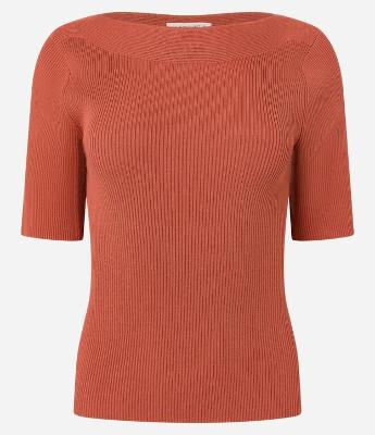 Blusa Canelada em Tricô com Decote Canoa