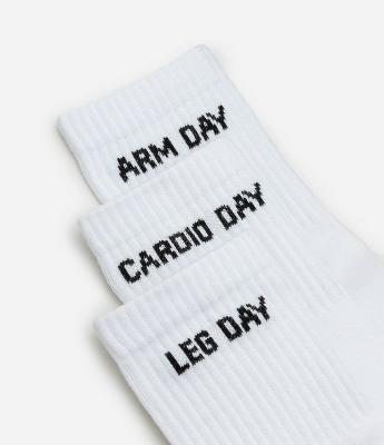 Kit 03 Meias Cano Alto Esportivas em Algodão Canelado com Estampa Dia de Treino